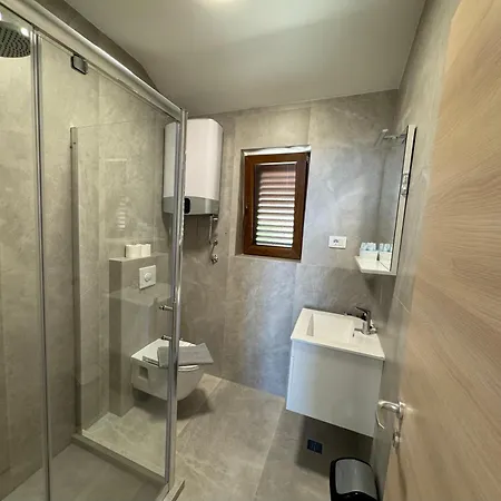 Apartment Divanovic With Sea View *