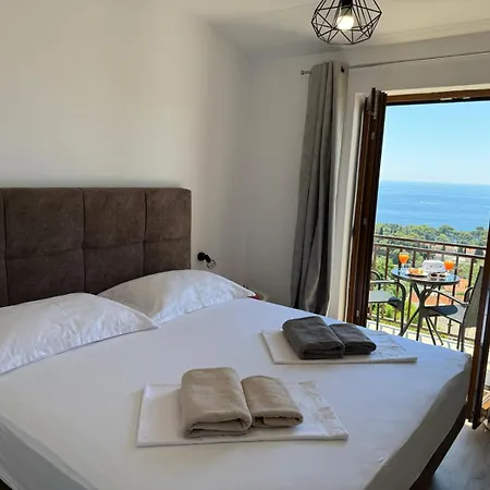 Lägenhet Divanovic With Sea View *