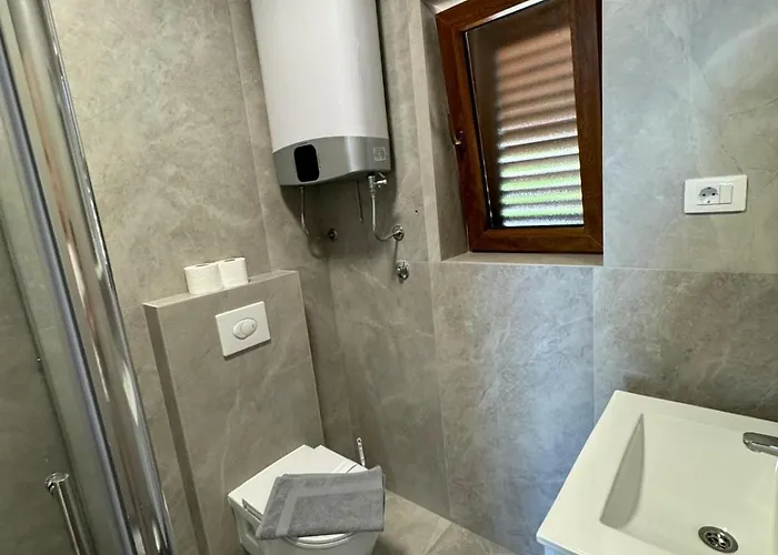 Divanovic With Sea View Appartement